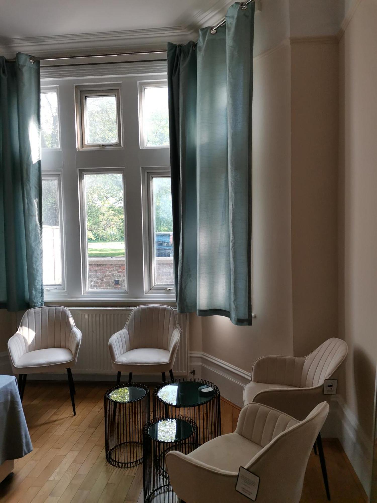 Ax 1 Bed and breakfast Londres